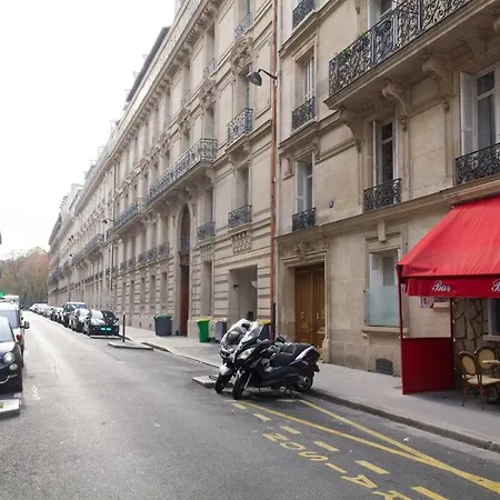 Appartamento Super Cozy In Front The Parc Monceau Parigi